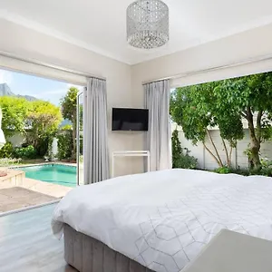 40 St Andrews Road, Claremont Holiday home