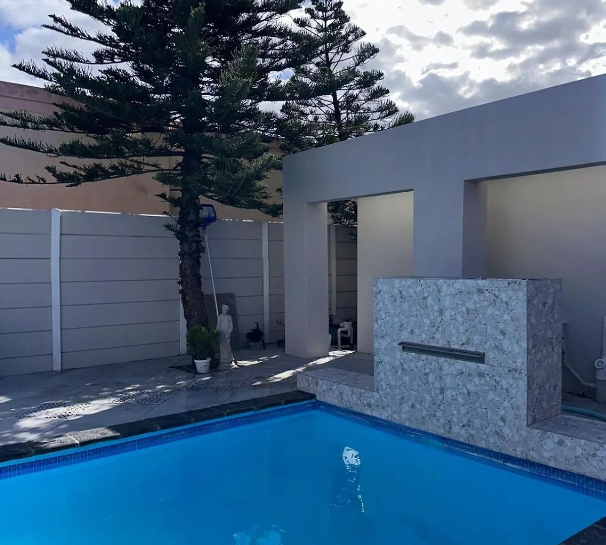 Hébergement de vacances Villa Cozy Retreat With A Pool! à Le Cap
